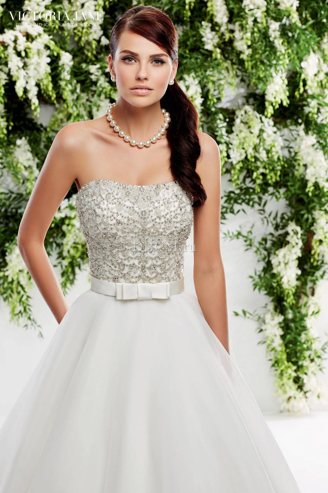 Veni Infantino / Ronald Joyce 17916 Bridal Gown Ivory